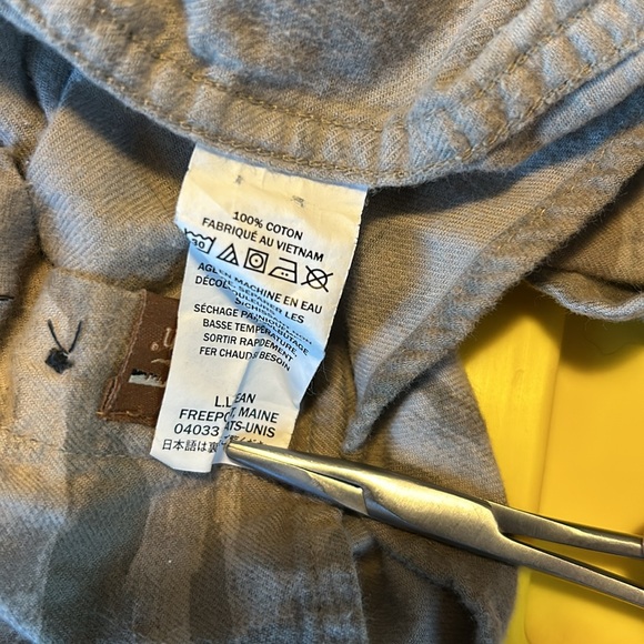 L.L. Bean Camouflaged Long Sleeve Button up Shirt Size XL. 100% Warm Cotton - Picture 11 of 11